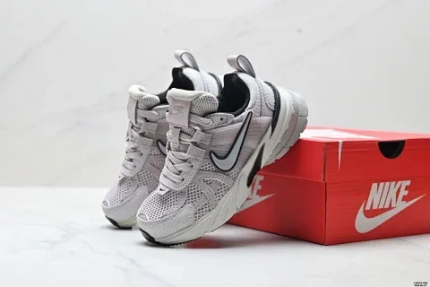 NIKE V2K RUN Retro Trend Casual Jogging Shoes