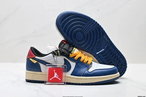 Nike Air Jordan 1 Retro Low OG Sneakers