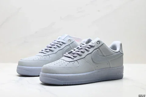 Nike AIR FORCE 1'07 Low-Top Sneakers