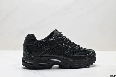 Nike Air Max Moto 2K Low-Top Running Shoes