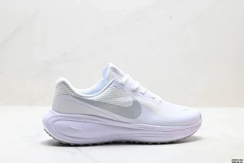Nike REVOLUTION 8 Running Shoes