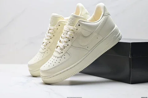 Nike AIR FORCE 1'07 Low Casual Sneakers