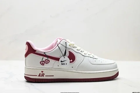 Nike AIR FORCE 1'07 Low-Top Sneakers