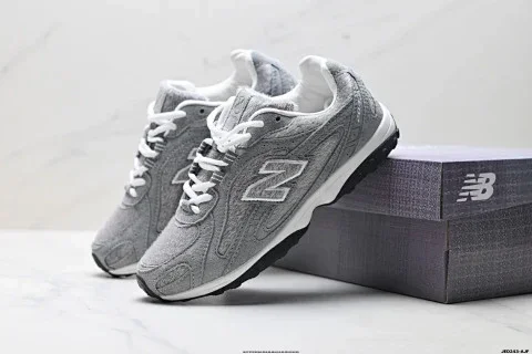 New Balance 204L Thin Sole Casual Shoes