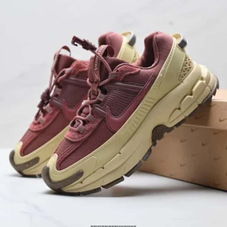 Nike Zoom Vomero Roam Retro Casual Sports Running Shoes