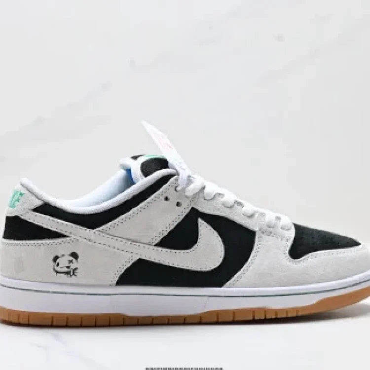 NIKE DUNK LOW Retro Low-Top Skate Shoes with ZoomAir Cushion