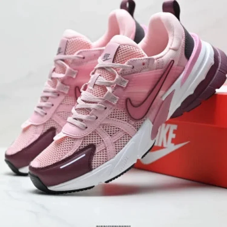 NIKE V2K RUN Retro Mesh Sneakers Gray Silver Chrome Details