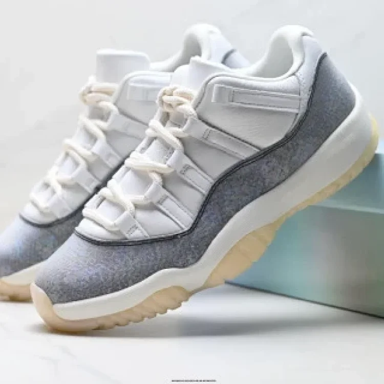 Nike Air Jordan 11 Concord Low Bball Shoe