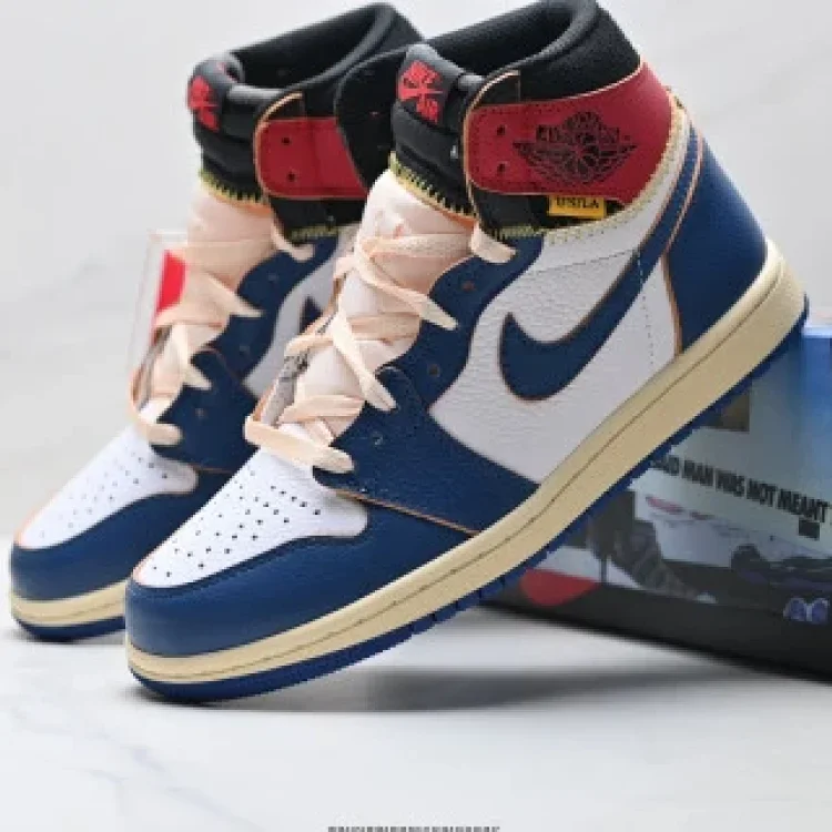 Nike Air Jordan 1 Retro High OG Shoes