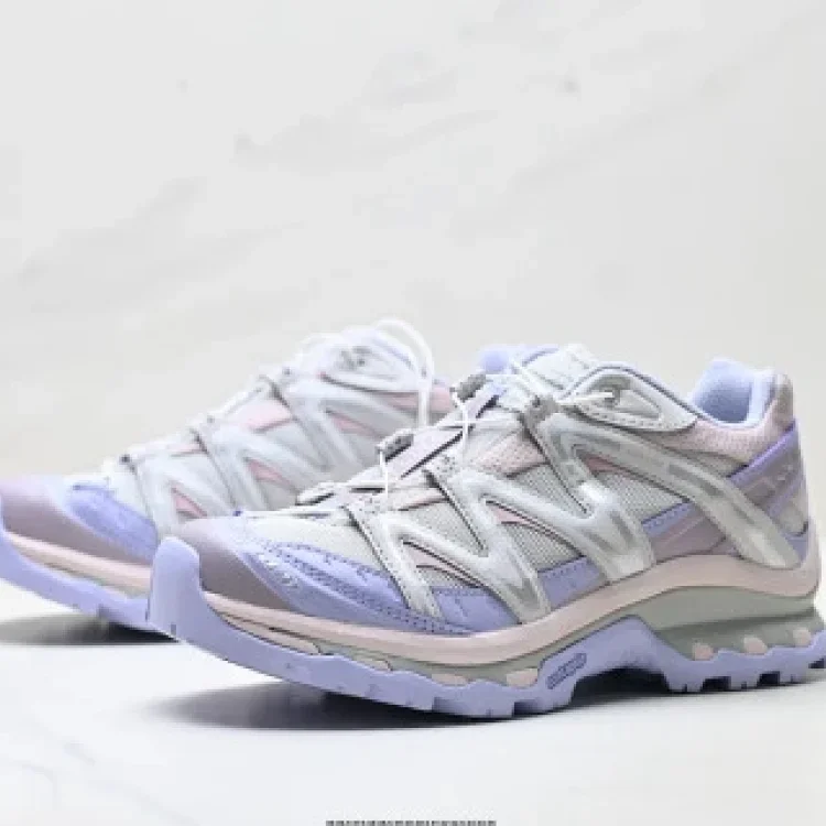 SALOMON XT-QUEST Trail Running Shoes