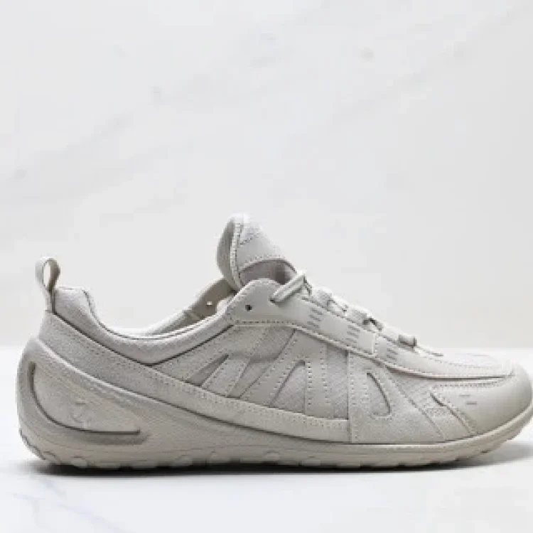 Ecco BIOM LITE W Comfortable Outdoor Casual Shoes