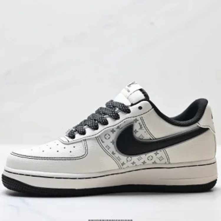 NIKE AIR FORCE 1 '07 LV8 Low-Top Original