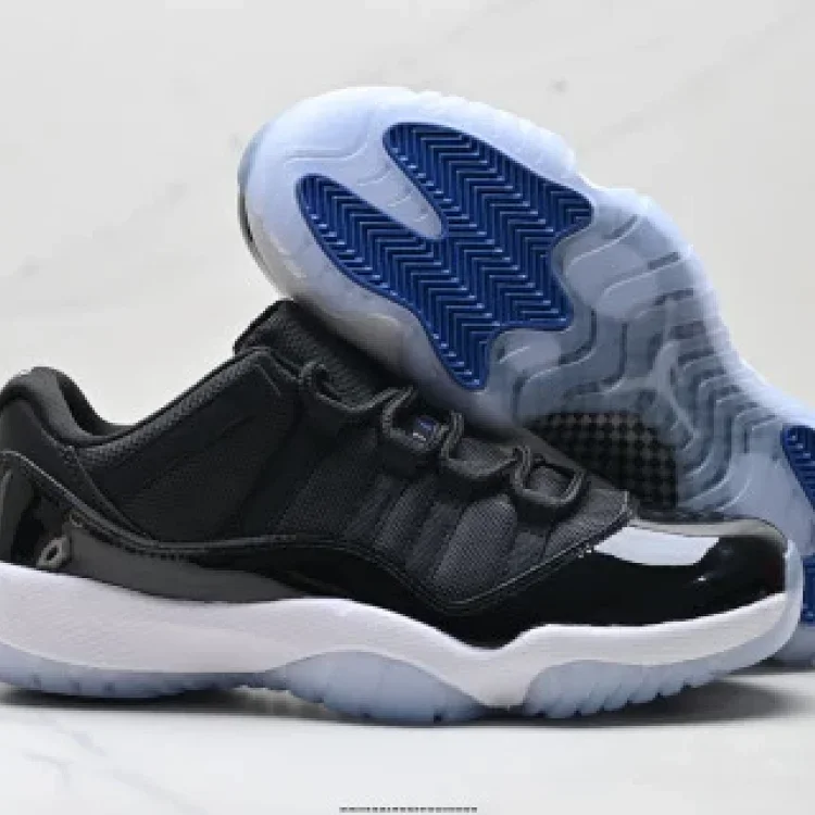 Nike Air Jordan 11 Low Concord Sneakers