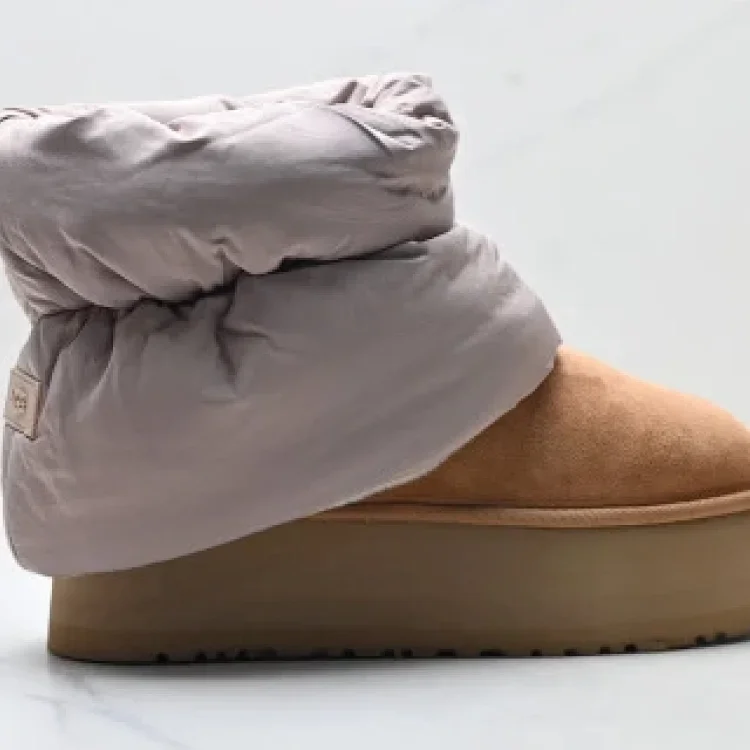 UGG 2-in-1 Detachable Cuff Warm Snow Boots