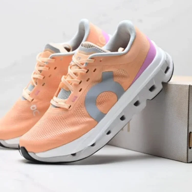 On Running Cloudflow5 Comfortable Running Shoes