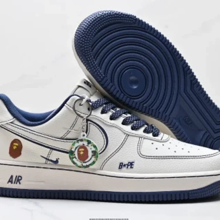 Company Grade NIKE AF1'07 LV8 Shoes