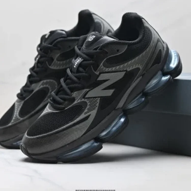 New Balance M2000 Low-Top Running Shoes