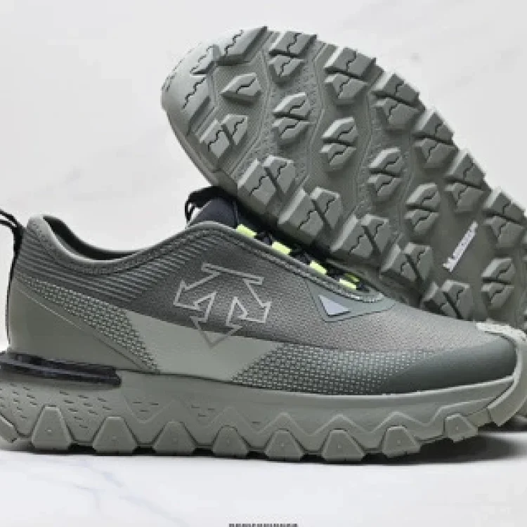 DESCENTE Men's SNOW RIDE Spring Sports Shoes with MICHELIN Sole