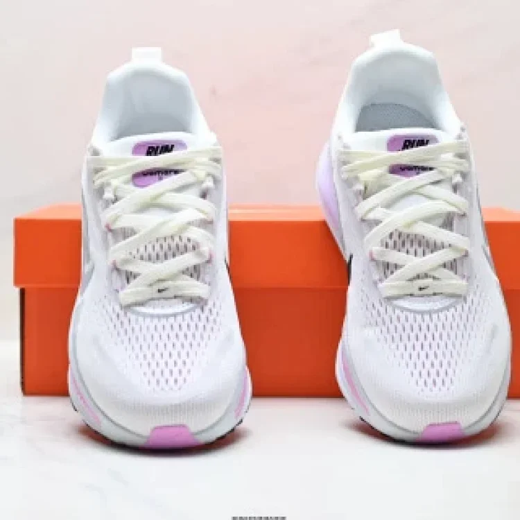 Nike VOMERO 18 Comfortable ReactX Air Zoom Running Shoes