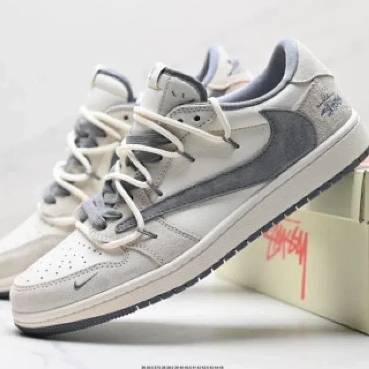 Nike AJ1 Travis Scott Reverse Hook Low