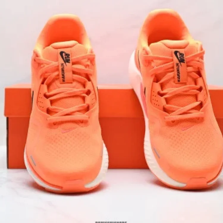 Nike Air Zoom Structure26 Mesh Trainers