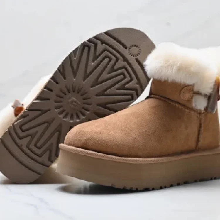 UGG Women's Winter Horn Button Sheepskin Boots