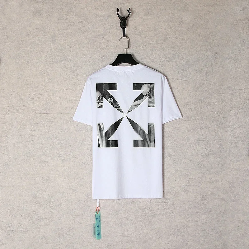 OFF-WHITE Skull & Arrow Graphic T-Shirt