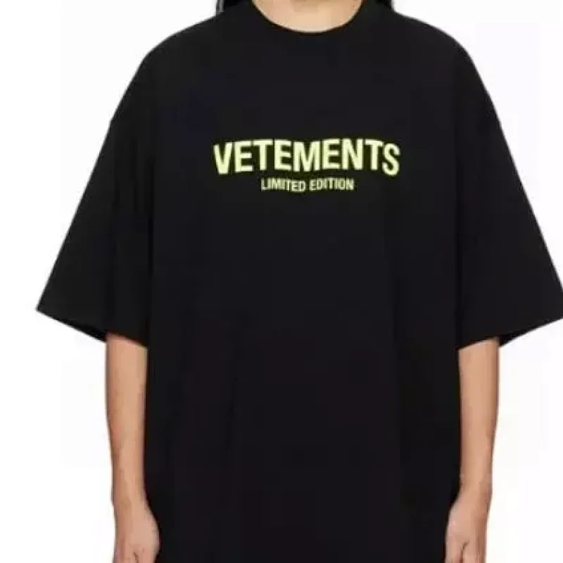 VETEMENTS Black Limited Printed Tee