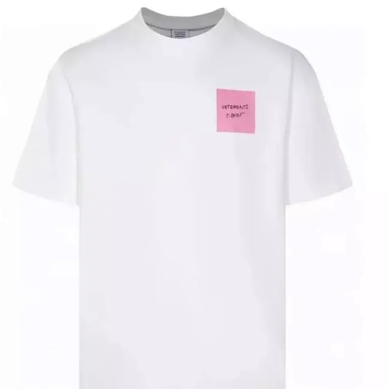 VETEMENTS White T-Shirt Pink Square Logo